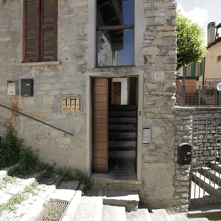 In The Historic Village - Riva 10 Apartmán